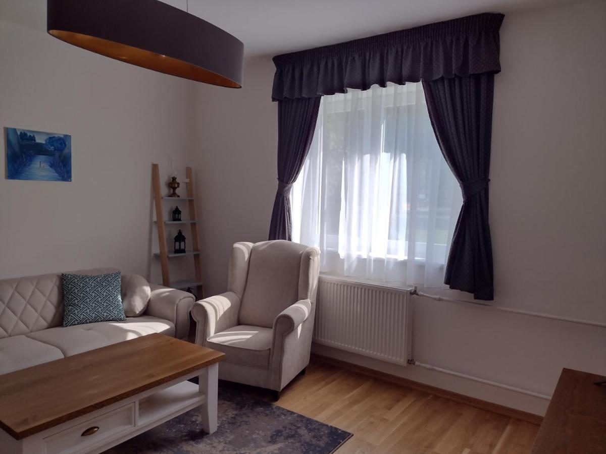 Bara Haz Villa Tvrdosovce Exteriör bild